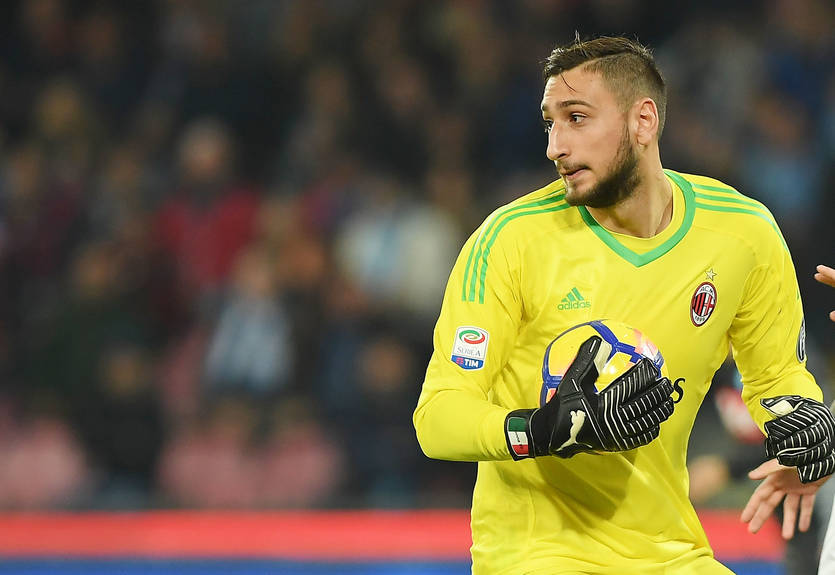 Фанаты Милана запустили хэштег, призвав Доннарумму уволить Райолу Фанаты Милана запустили хэштег, призвав Доннарумму уволить Райолу