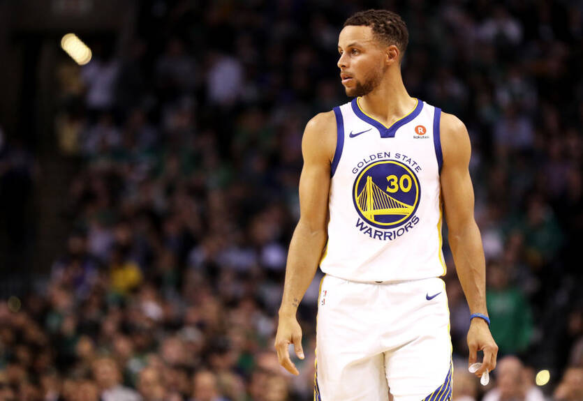 Карри не сыграет в рождественском матче с Кливлендом