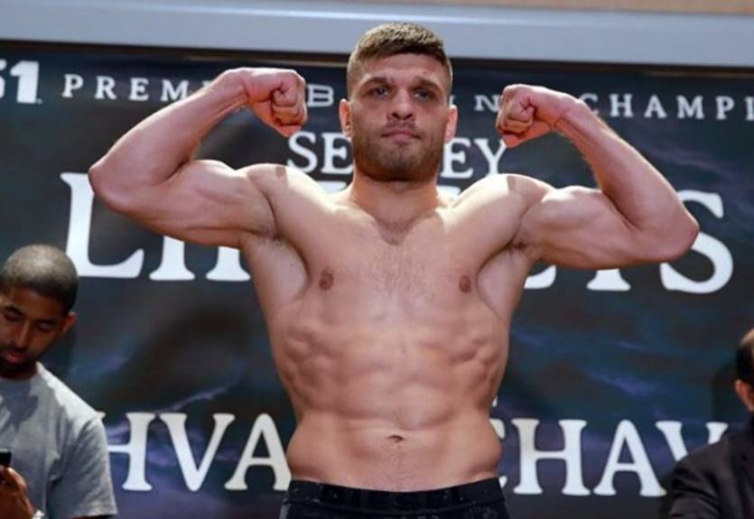 Деревянченко может сменить весовую категорию ради титульного боя