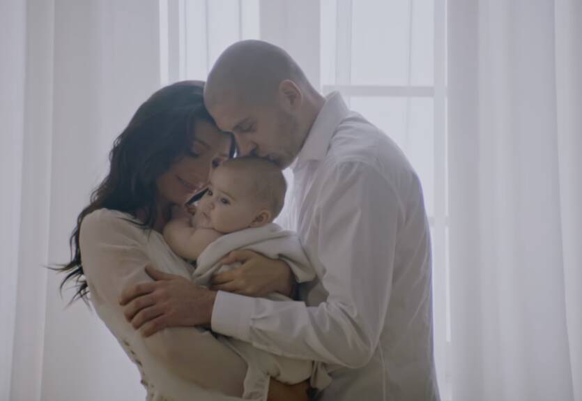 Ракицкий снялся в музыкальном клипе его жены