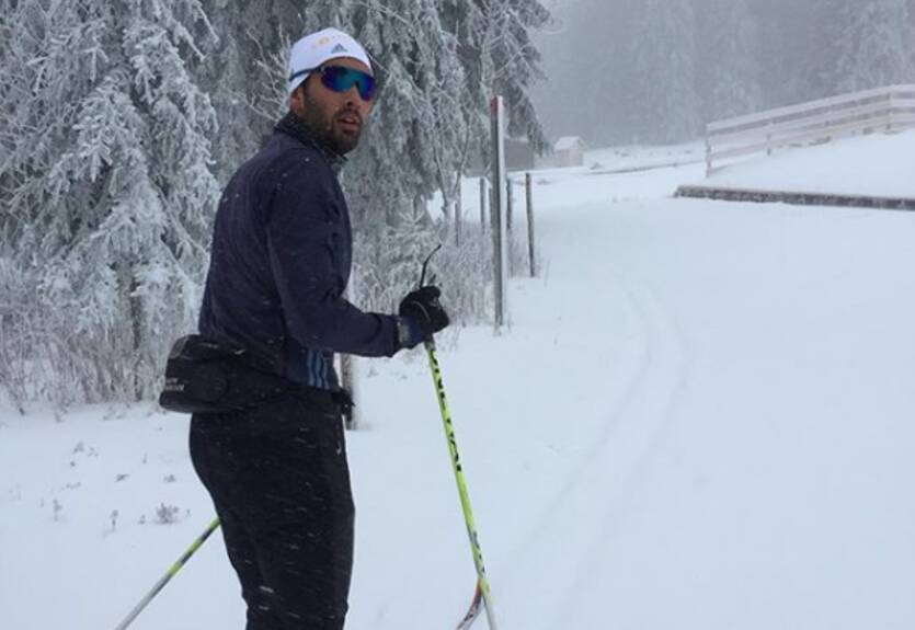 Фуркад в выходной день поработал "ездовой лошадкой" для дочерей