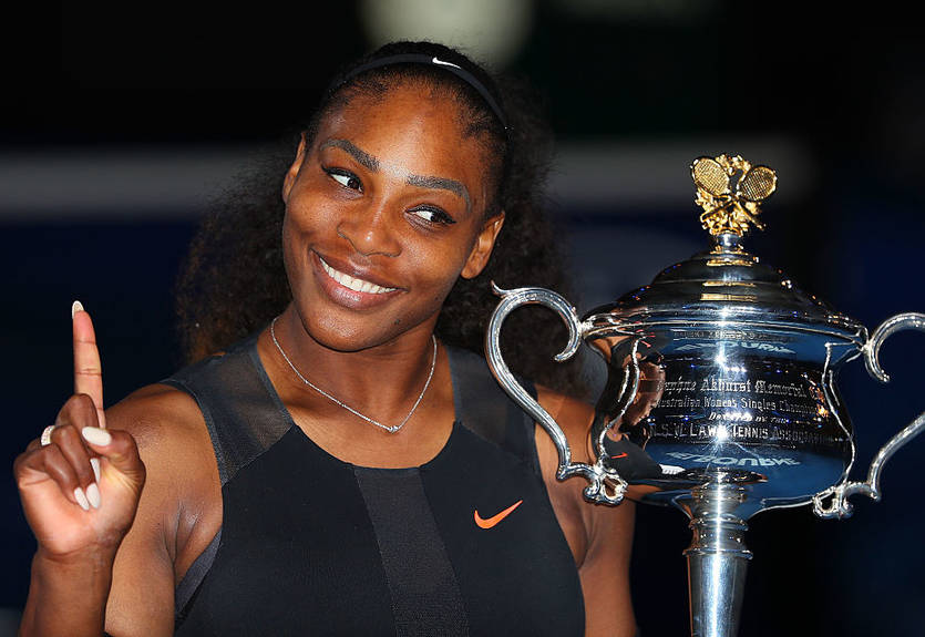 Серена Уильямс и Федерер – лучшие спортсмены 2017 года по версии AIPS