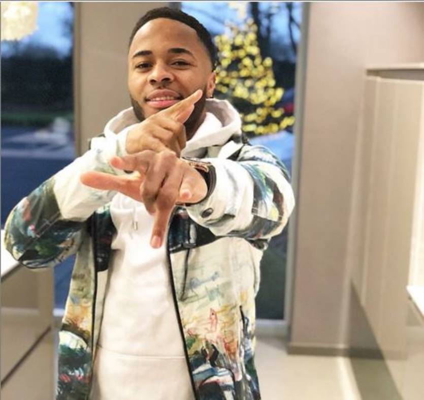 twitter.com/sterling7