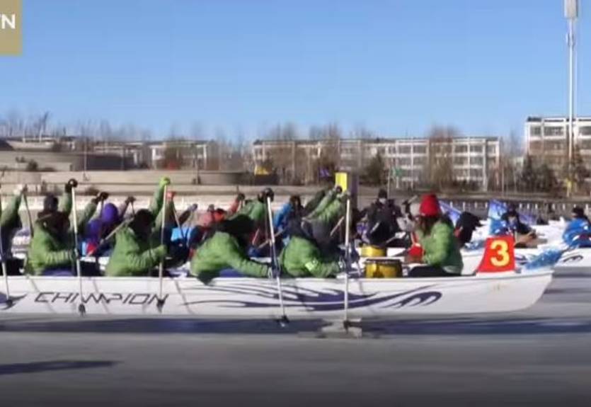 В Китае состоялся чемпионат мира по гребле на льду