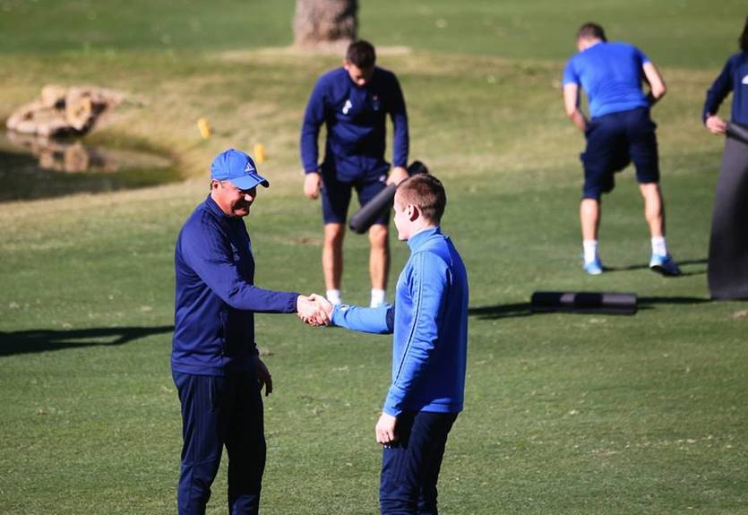 Игроки Динамо "отдубасили" ковриками Коваля на прощании игрока