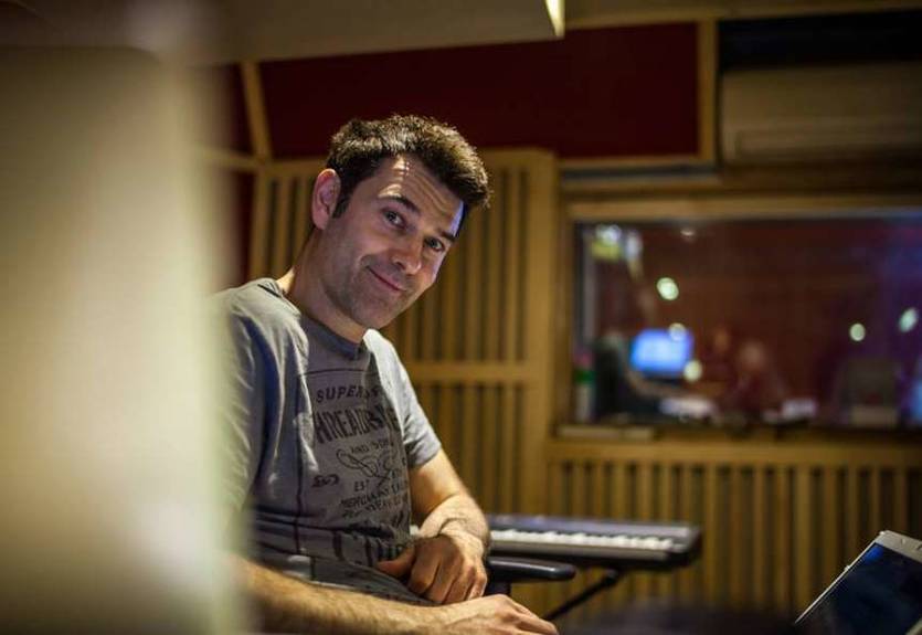 Промоутер Бриедиса сыграл на рояле в президентском дворце