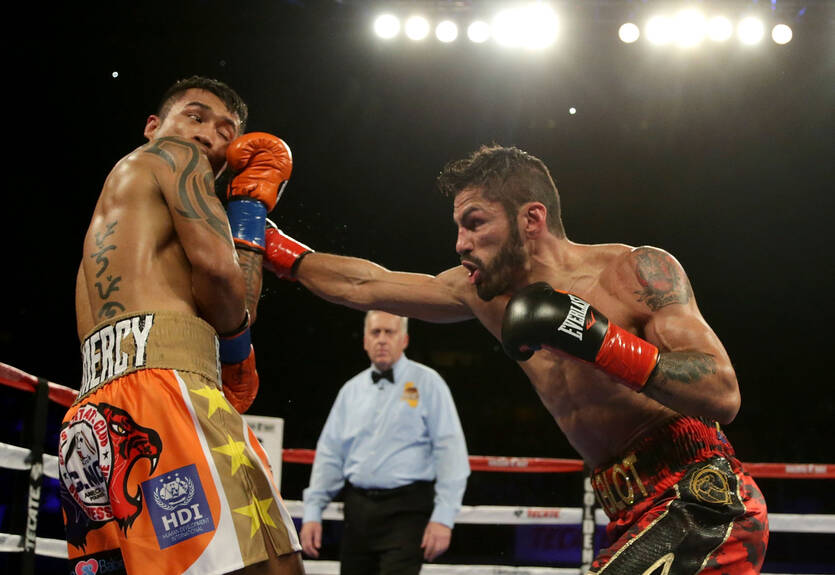 Линарес защитил пояс WBA, выиграв 13-й бой кряду