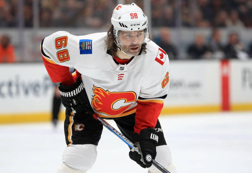 Ягр покинул НХЛ и вернулся в Европу