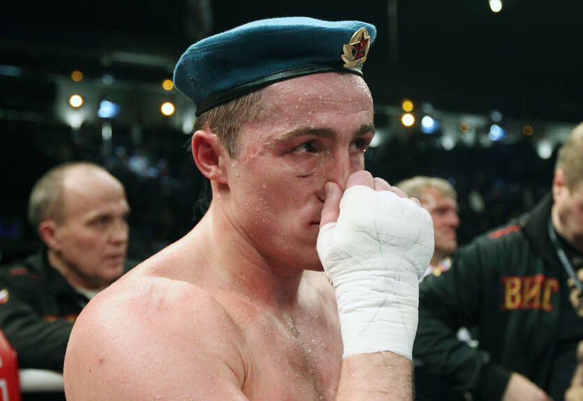 Менеджер Лебедева: О завершении карьеры Денисом речи пока не идет Менеджер Лебедева: О завершении карьеры Денисом речи пока не идет