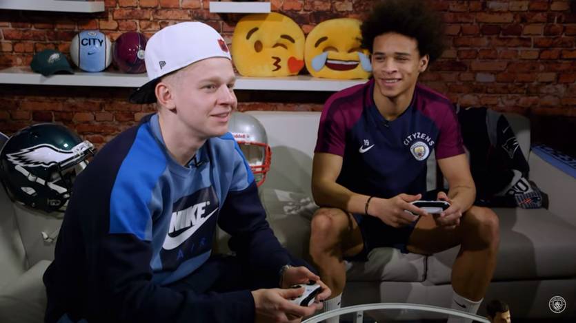 кадр из видео