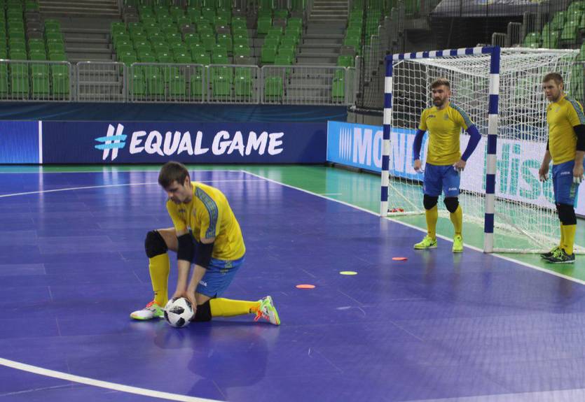 Сборная Украины по футзалу начала подготовку к матчу с Испанией