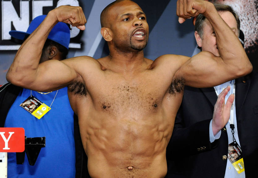 Рой Джонс завершил карьеру, победив в последнем бою Рой Джонс завершил карьеру, победив в последнем бою