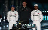 Хэмилтон: Новая машина во всех аспектах лучше прошлогодней