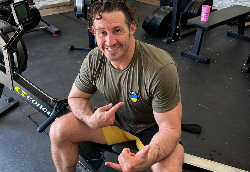 Колишній боєць UFC зустрівся з українськими військовими