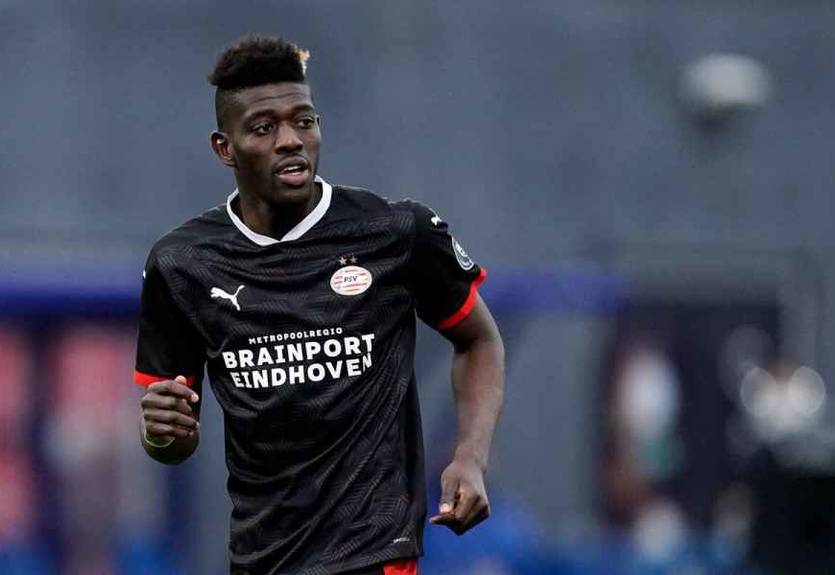 Манчестер Юнайтед может усилиться хавбеком ПСВ