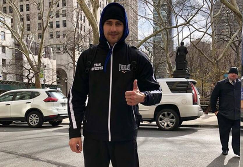 Гвоздик попросил украинцев поддержать его в бою с Амаром