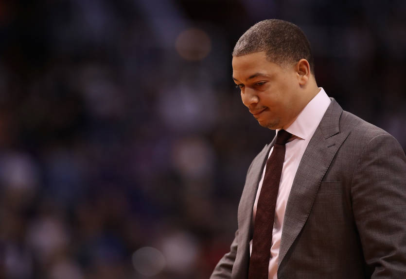 Тренер Кливленда временно приостановил работу в связи с проблемами со здоровьем