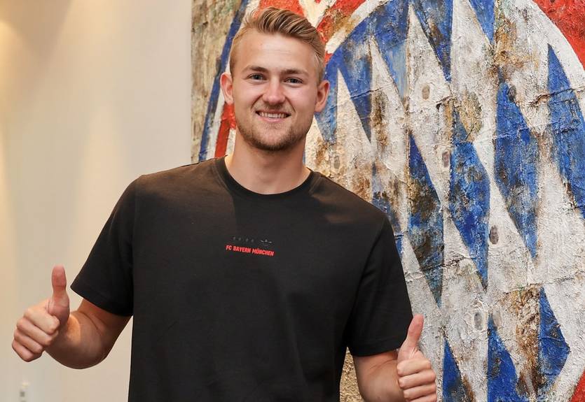 Кан - о Де Лигте: Бавария усилила защиту до топ-уровня