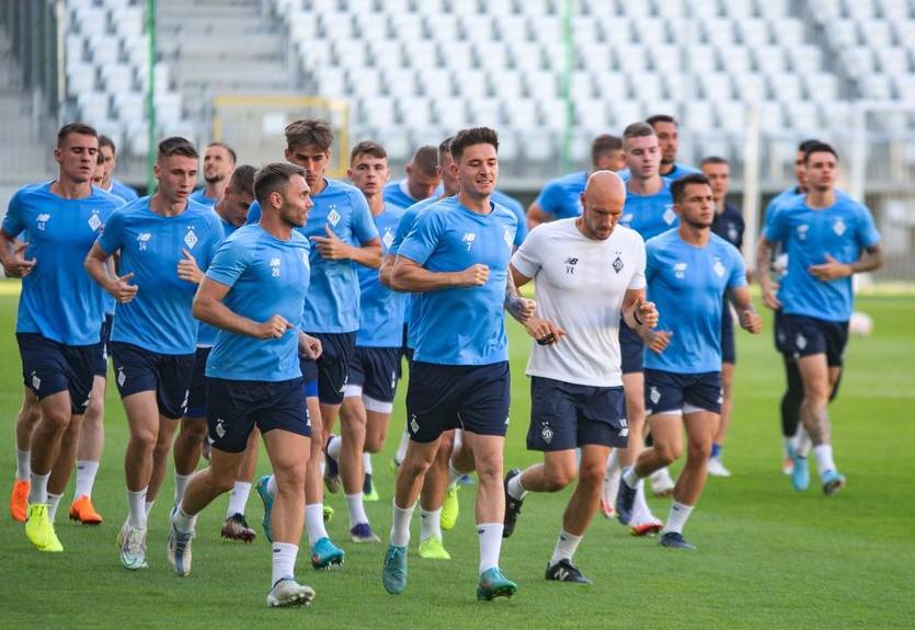 Стало відомо, у якій формі Динамо зіграє проти Фенербахче (20.07.22) Стало відомо, у якій формі Динамо зіграє проти Фенербахче (20.07.22)