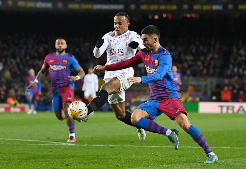 Барселона достигла соглашения с Севильей по трансферу Кунде Барселона достигла соглашения с Севильей по трансферу Кунде