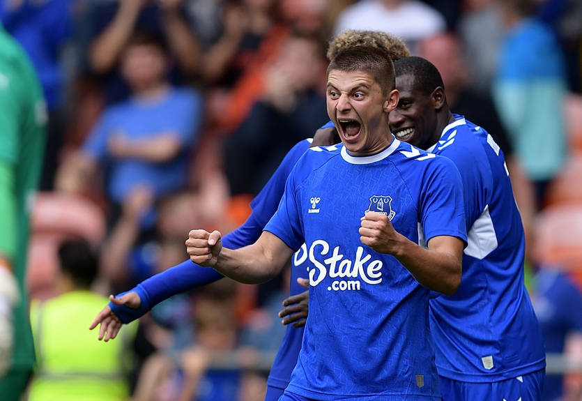 Гол та ассист Миколенко допомогли Евертону перемогти у товариському матчі