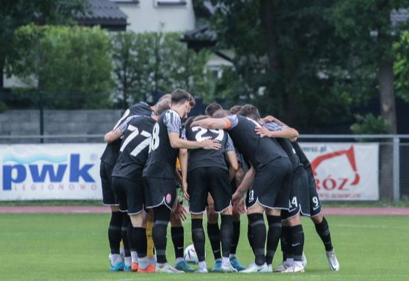 Зоря визначилася з останнім суперником на зборах