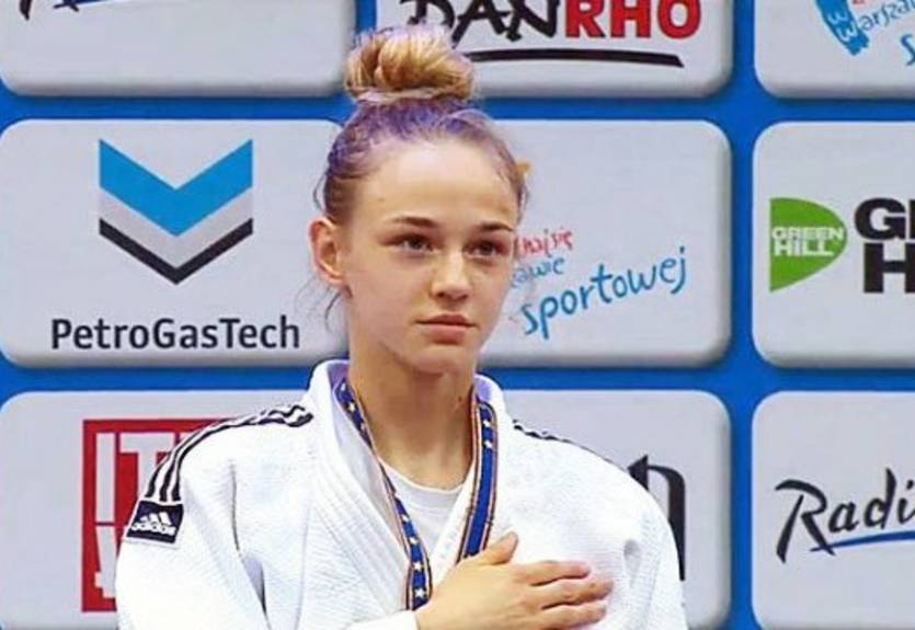 Беленюк проиграл схватку на снегу 17-летней дзюдоистке
