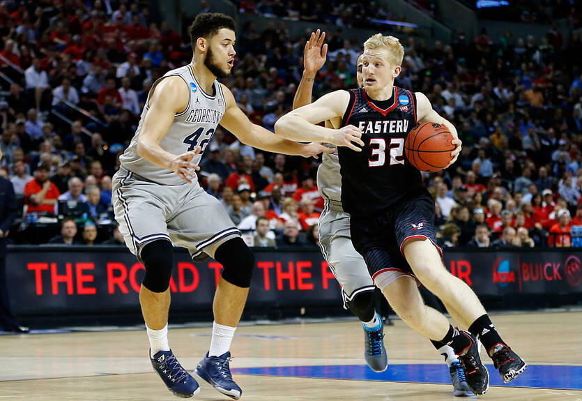 Близнюк помог своей команде одержать победу в Матче звезд NCAA Близнюк помог своей команде одержать победу в Матче звезд NCAA