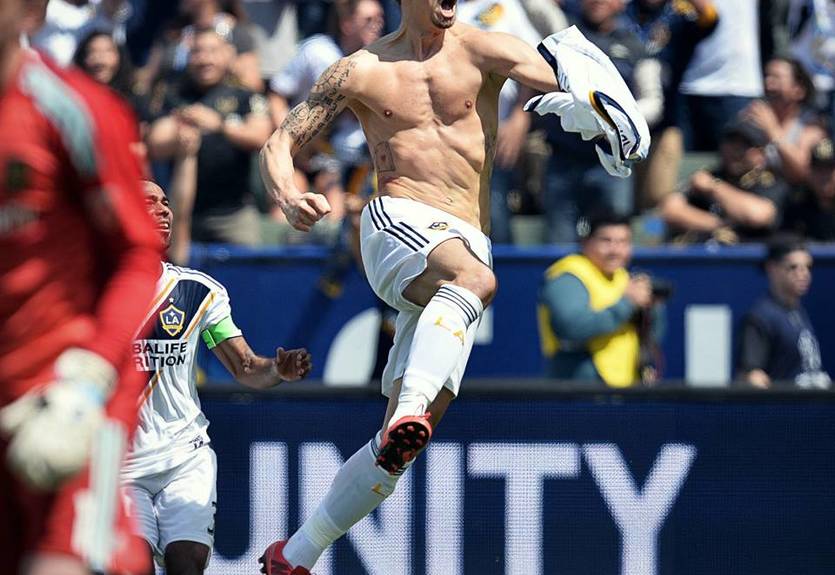 Ибрагимович оформил дубль в невероятном дебютном матче за Гэлакси