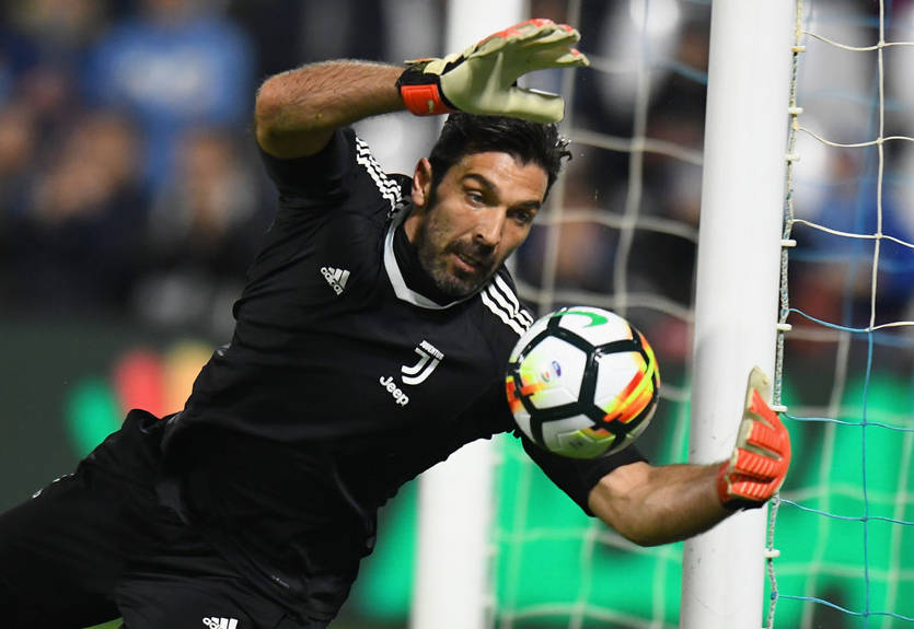 Буффон: Не буду спать несколько ночей, понимая, что нужно играть с Роналду