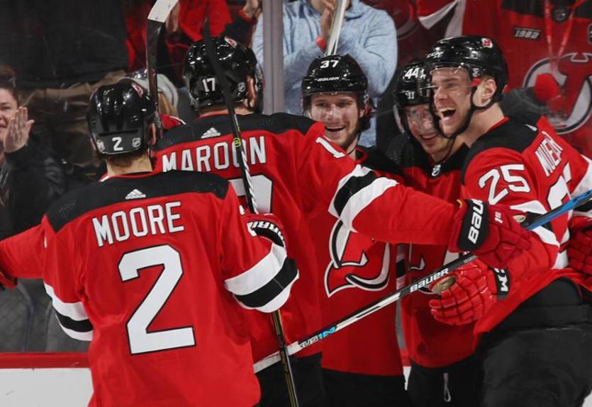 НХЛ: Вашингтон не справился с Нэшвиллом, Питтсбург обыграл Коламбус