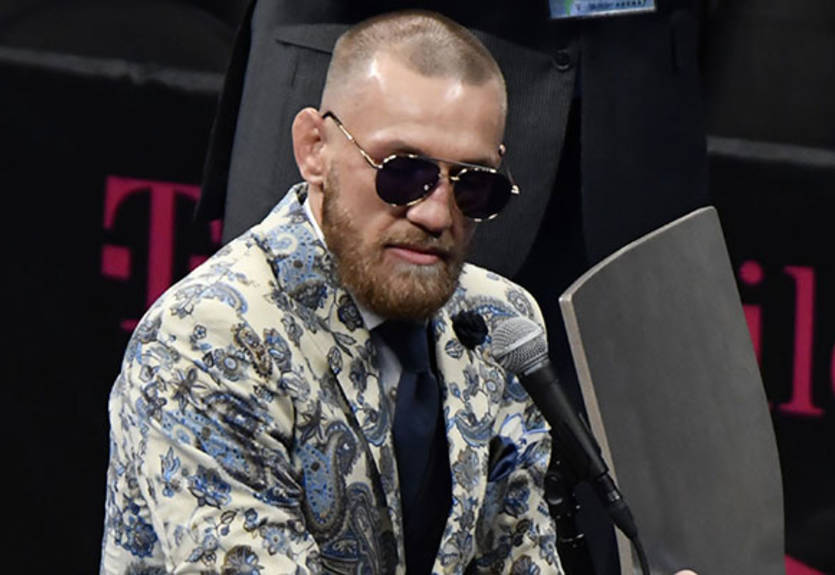 Макгрегора отпустили из-под стражи под залог