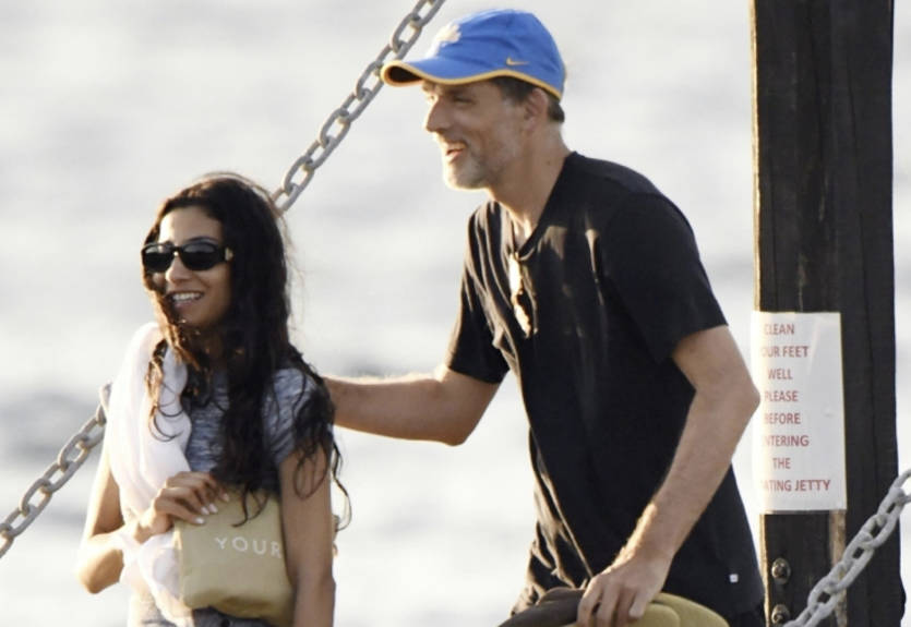 Тренера Челсі помітили на відпочинку з новою дівчиною після нещодавнього розлучення з дружиною Тренера Челсі помітили на відпочинку з новою дівчиною після нещодавнього розлучення з дружиною