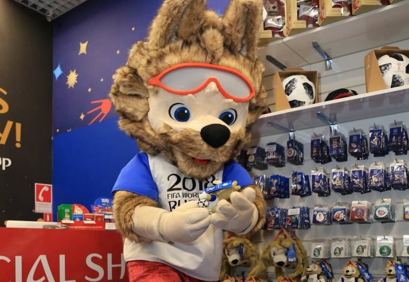 ФИФА нашла яблоки и помидоры с незаконным использованием символики ЧМ-2018