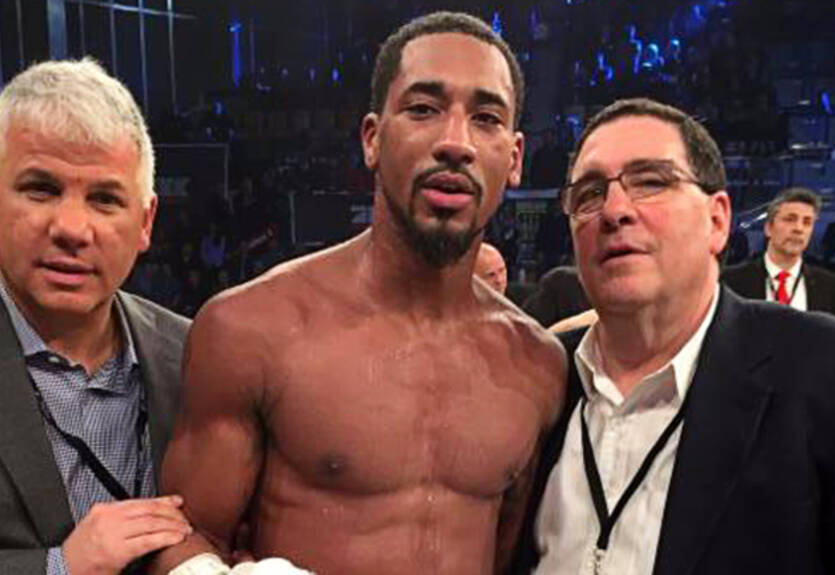 Американец Андраде вместе с Деревянченко хотят отобрать у Головкина пояс