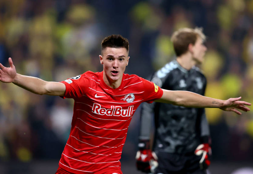 Манчестер Юнайтед висловив зацікавленість у послугах одного з найперспективніших форвардів Європи Манчестер Юнайтед висловив зацікавленість у послугах одного з найперспективніших форвардів Європи