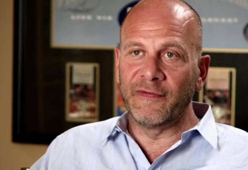 Промоутер Деревяченко призвал Головкина отдать чемпионский пояс