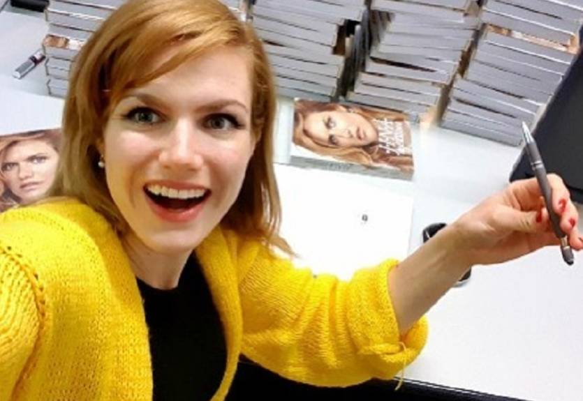 Коукалова отправила свои трусы Ягру на день рождения