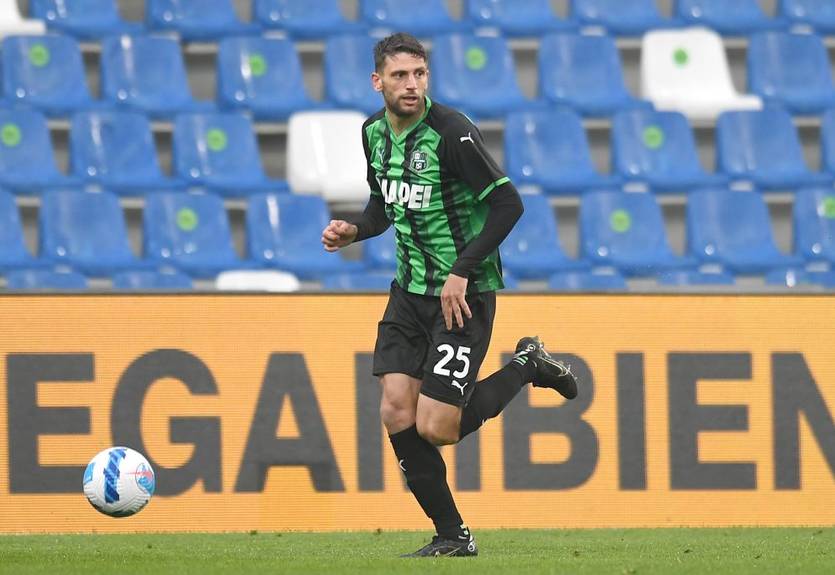 Вінгер збірної Італії накинувся на вболівальників після ганебної поразки у Кубку країни