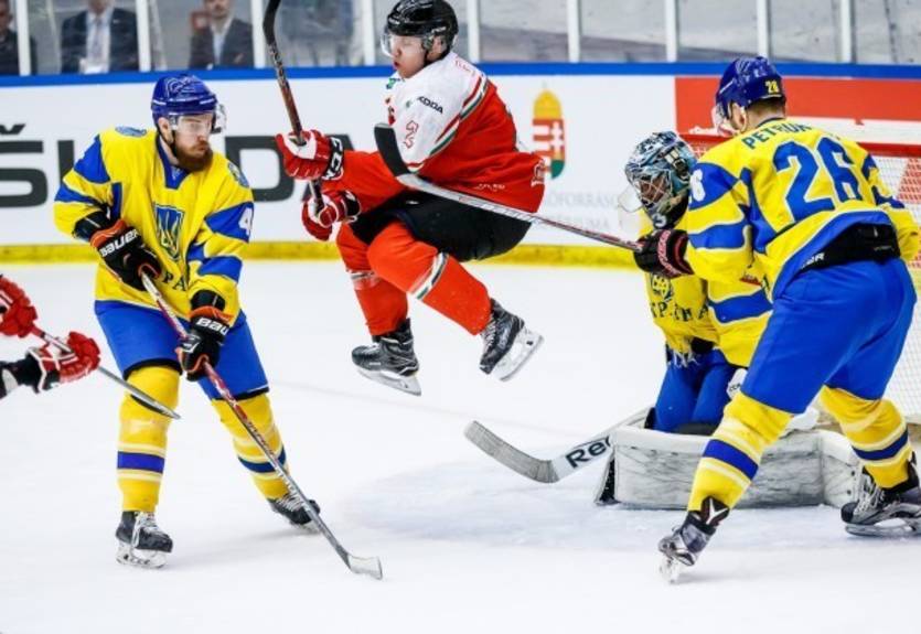 Сборная Украины по хоккею отыгралась с 0:4, но все же уступила Венгрии