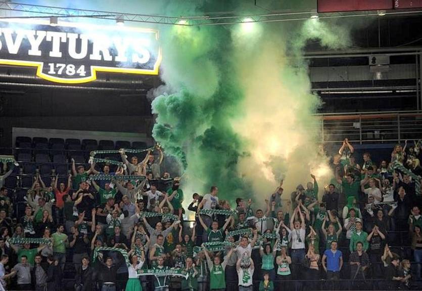 Фанати Жальгіріса підтримали Україну в матчі ЛЧ із Буде-Глімтом Фанати Жальгіріса підтримали Україну в матчі ЛЧ із Буде-Глімтом