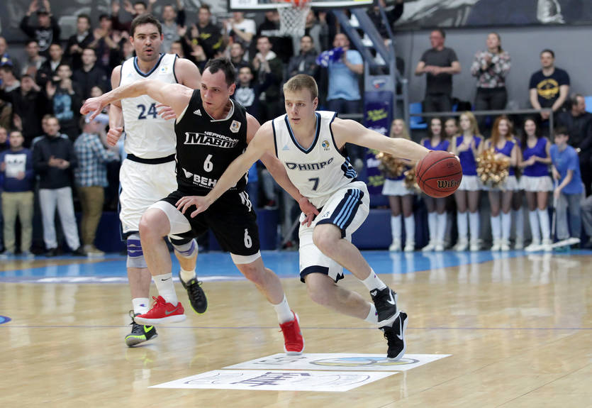 Мавпы с победы начали финальную серию Суперлиги