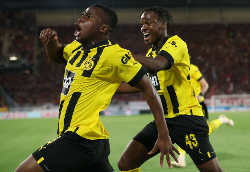 Фрайбург - Боруссия Д 1:3 Видео голов и обзор матча чемпионата Германии Фрайбург - Боруссия Д 1:3 Видео голов и обзор матча чемпионата Германии