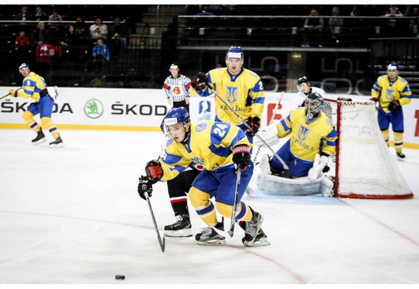 Украинские хоккеисты сохранили прописку в Дивизионе 1В