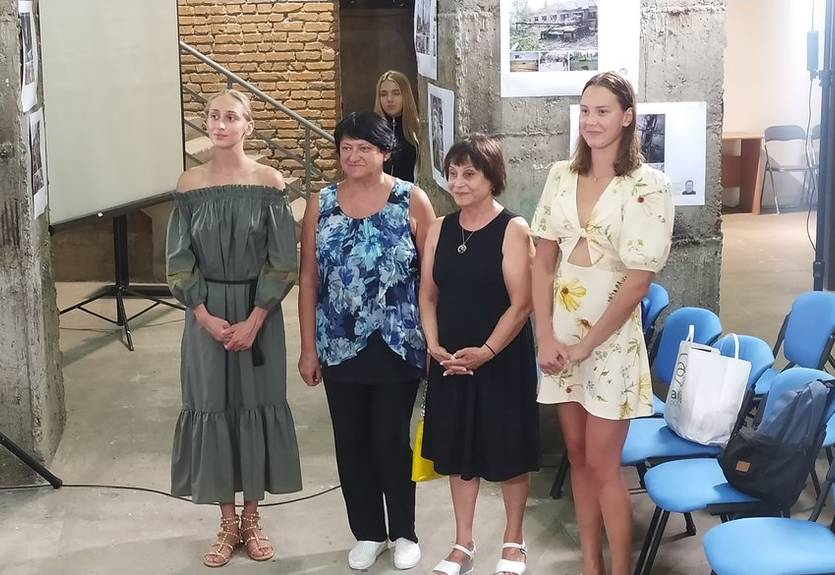 Часть сборной Украины по артистическому плаванию вернулась в Харьков