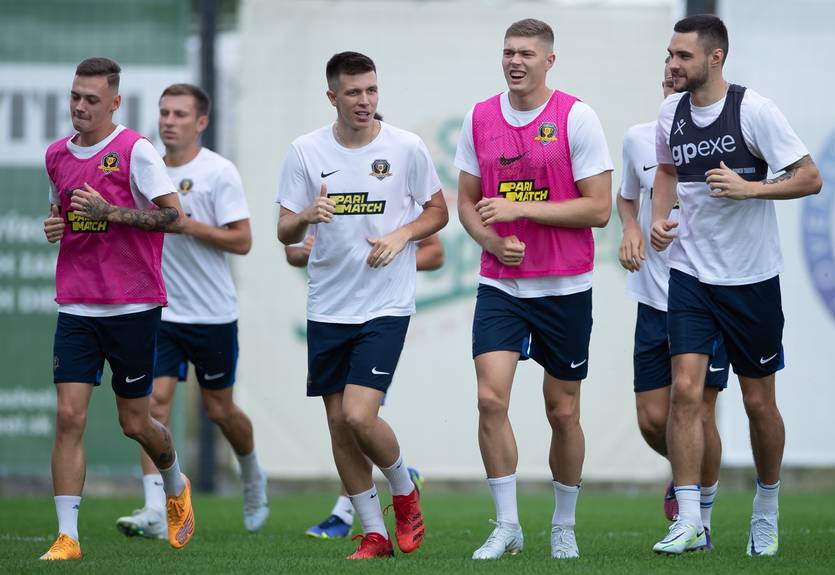 Днепр-1 - АЕК Ларнака: видео онлайн-трансляция матча