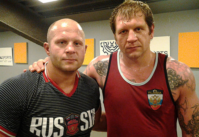 Шаг к примирению: Федор Емельяненко посетит бой своего брата