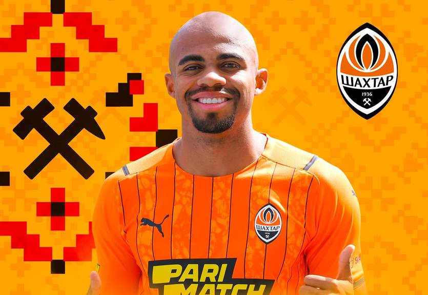 Шахтар оголосив про оренду екс-гравця Дніпра-1 та Львова Лукаса Тейлора Шахтар оголосив про оренду екс-гравця Дніпра-1 та Львова Лукаса Тейлора