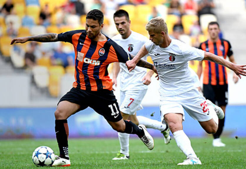 Верес попросил перенести матч с Шахтером из-за отравления игроков, но УПЛ против Верес попросил перенести матч с Шахтером из-за отравления игроков, но УПЛ против