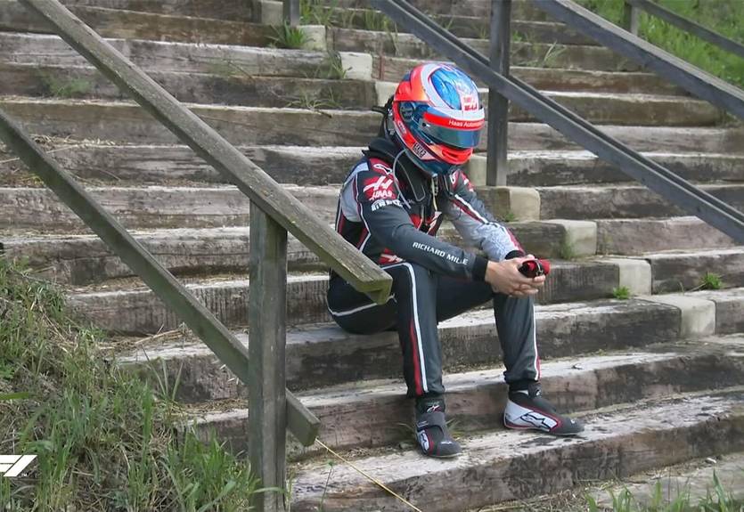 Видео массовой аварии на старте Гран-при Испании Формулы-1